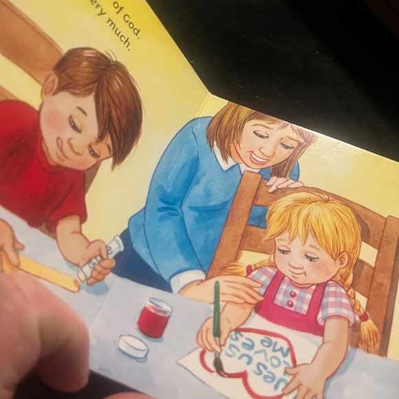 The Story of Jesus book . - Picture 3 of 6